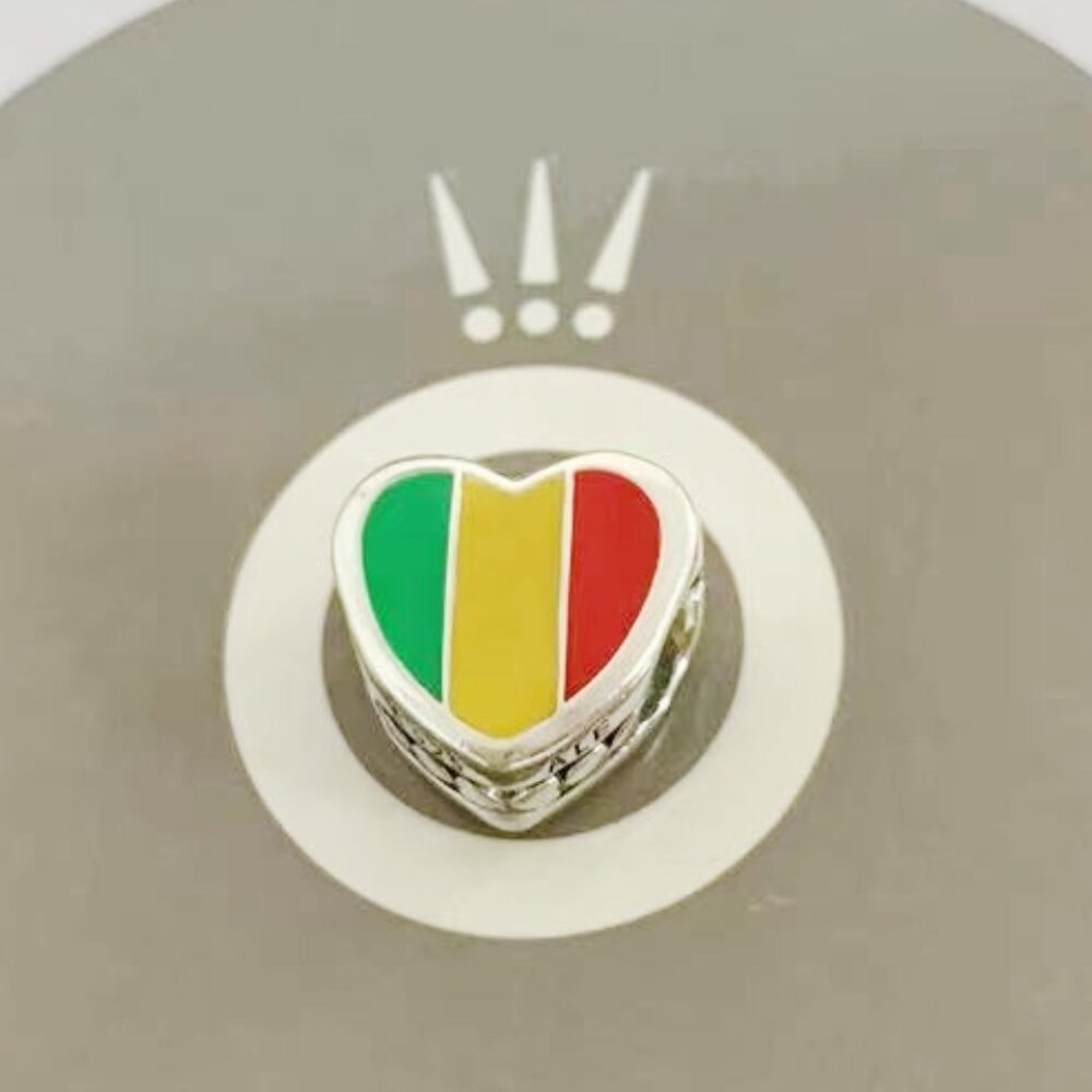 Pandora Maii Flag Heart Charm